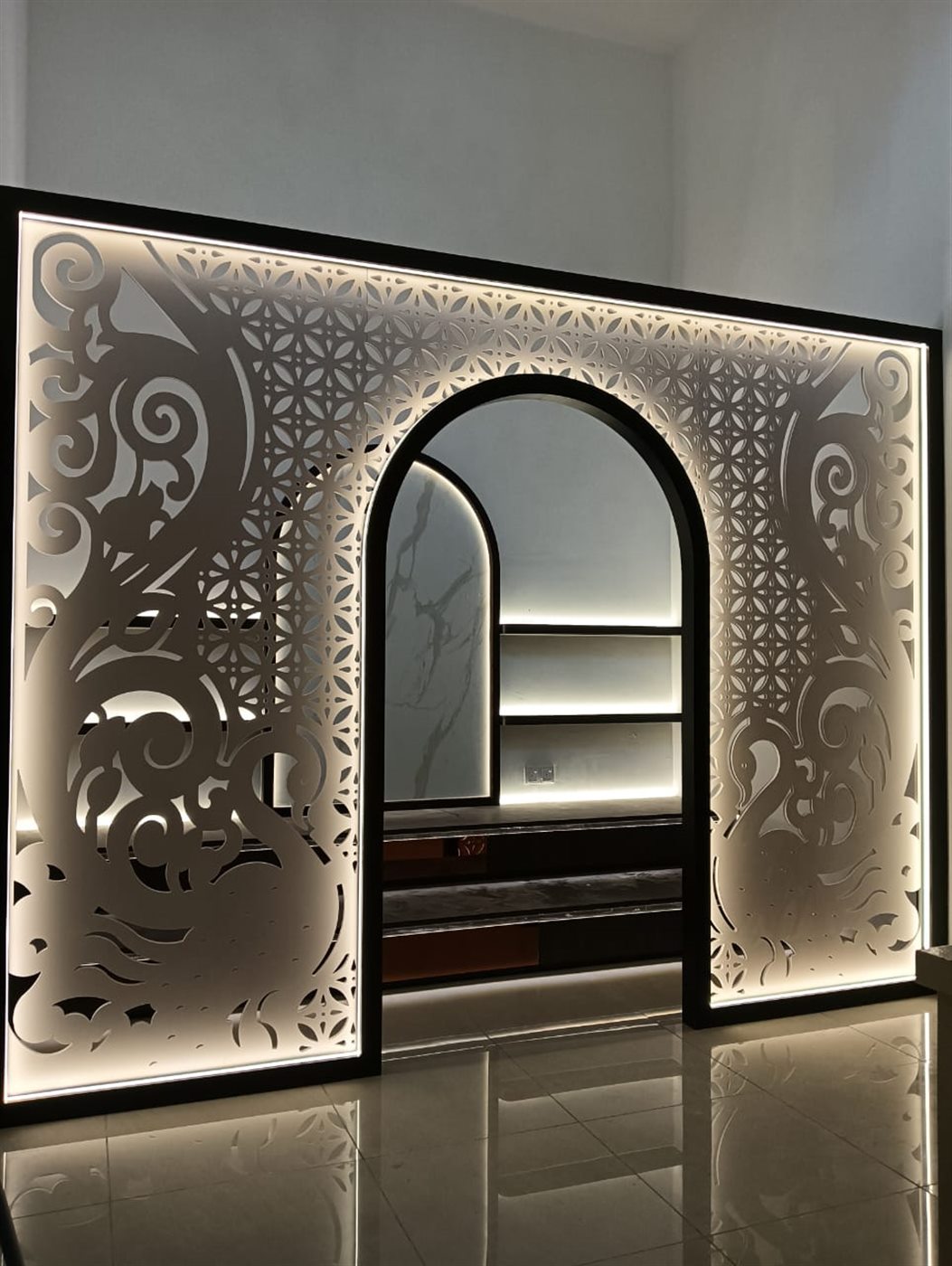 Backlit feature archway